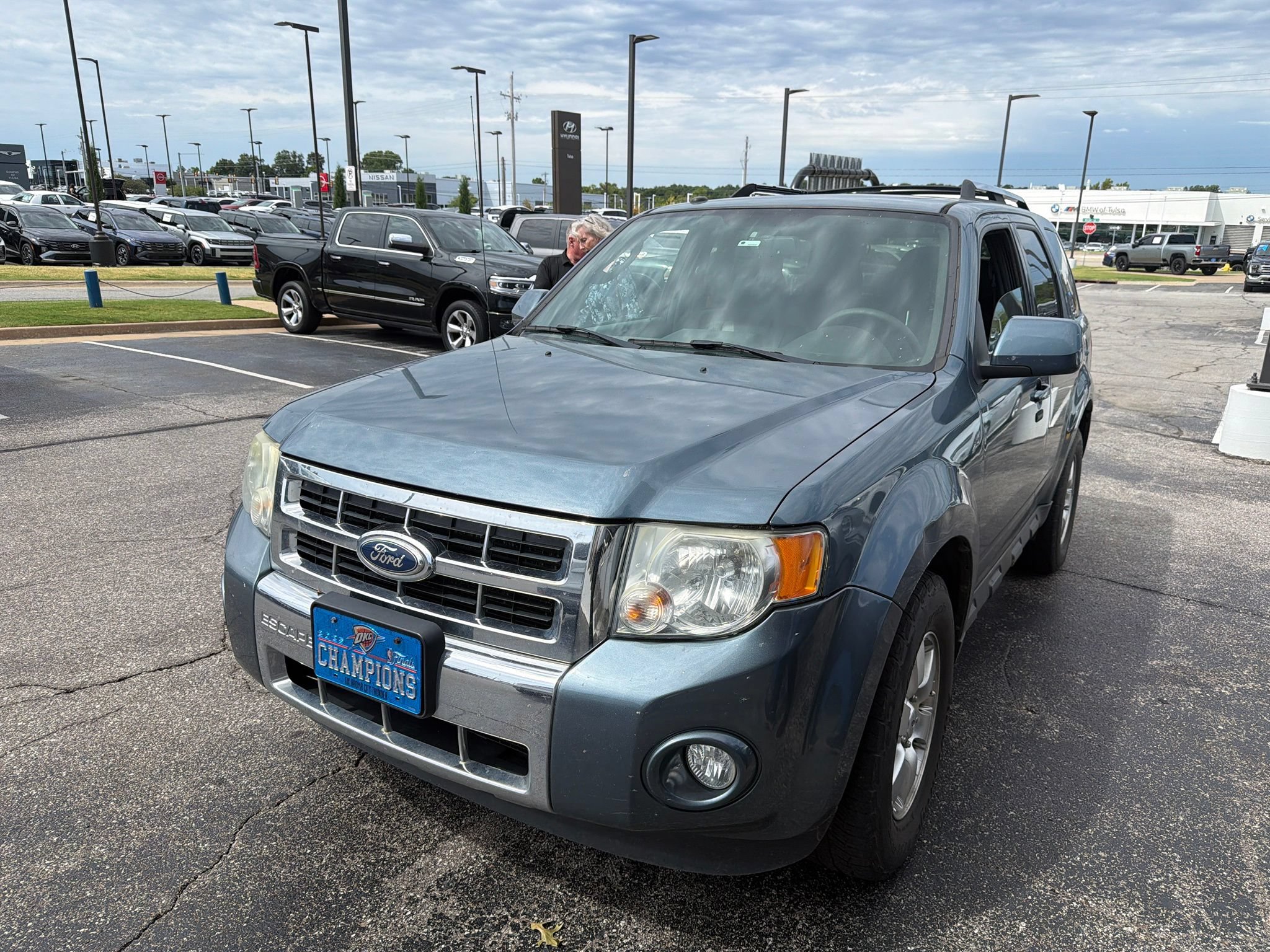 Used 2011 Ford Escape Limited w/ 302A Rapid Spec Order Code AWD/4WD image 1
