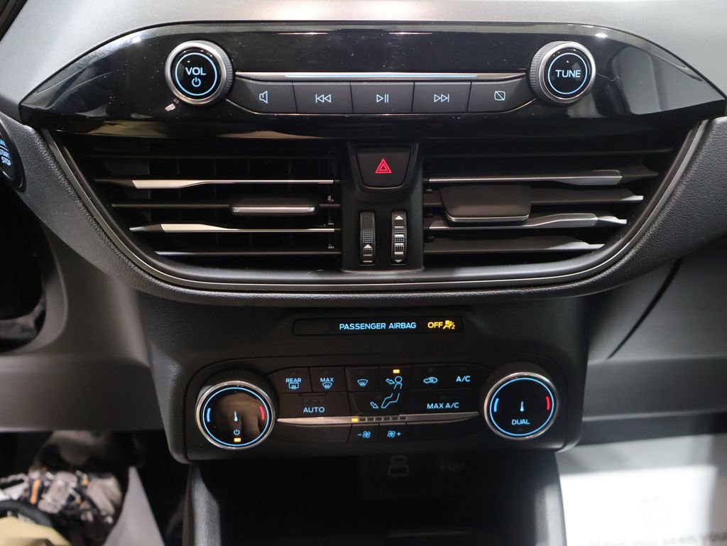 Used 2025 Ford Escape Active AWD/4WD image 26