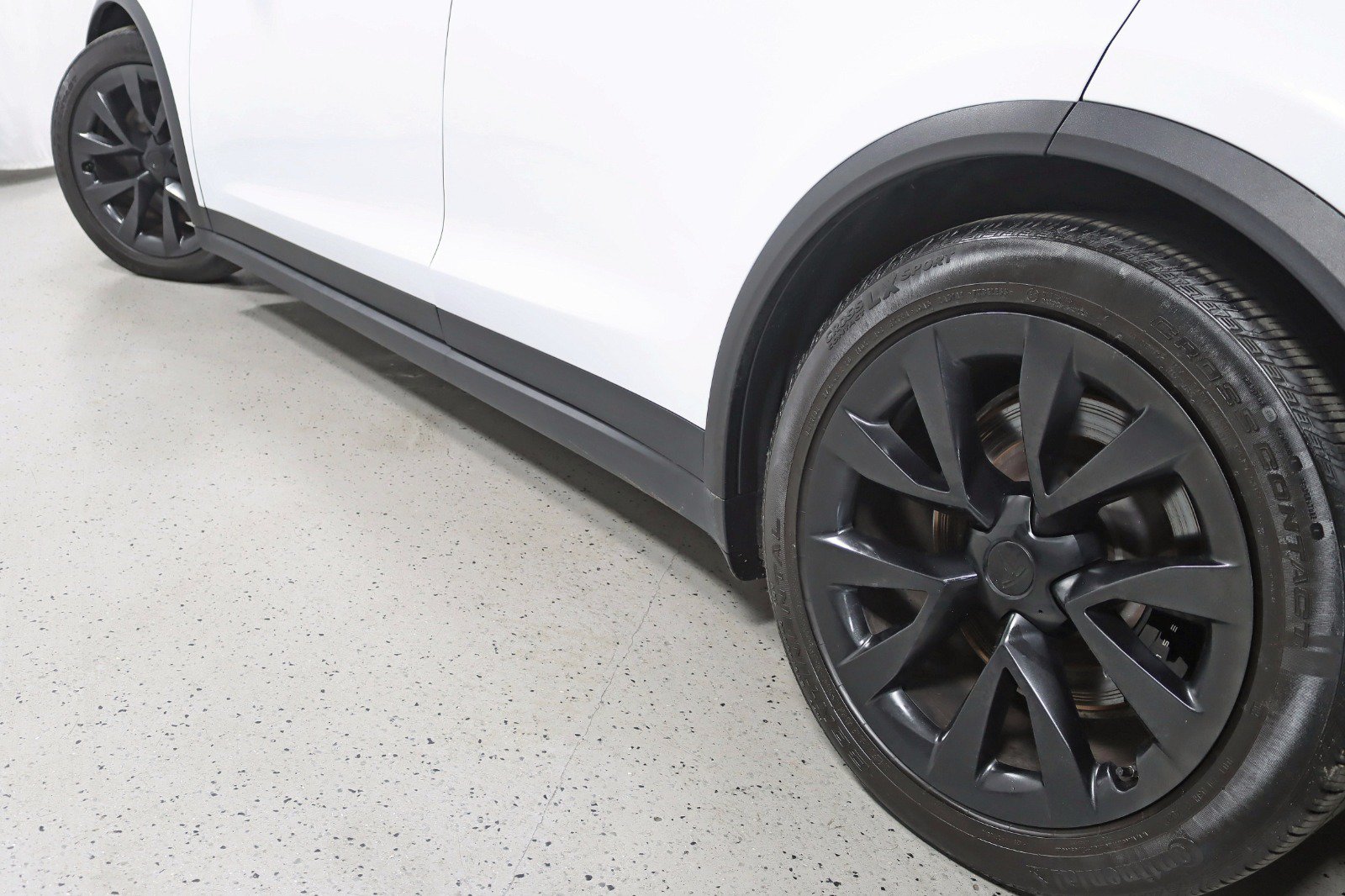 Used 2023 Tesla Model X AWD/4WD image 13