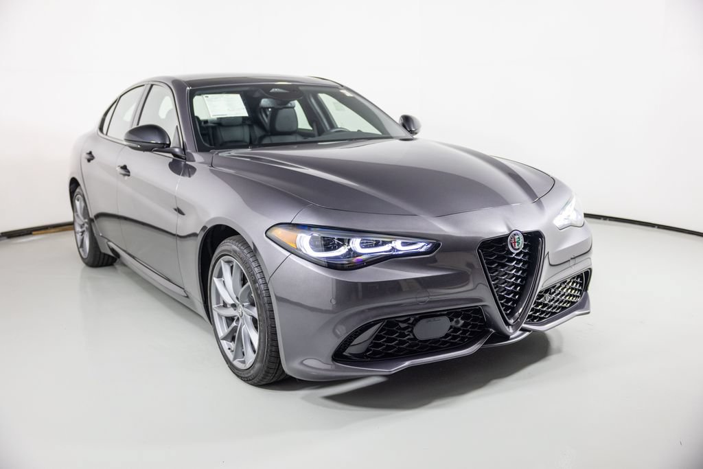 New 2026 Alfa Romeo Giulia AWD image 3