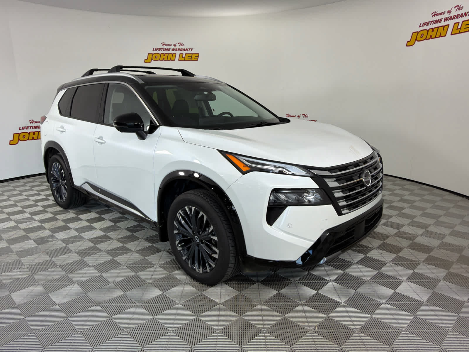 Certified 2026 Nissan Rogue Platinum AWD/4WD image 8