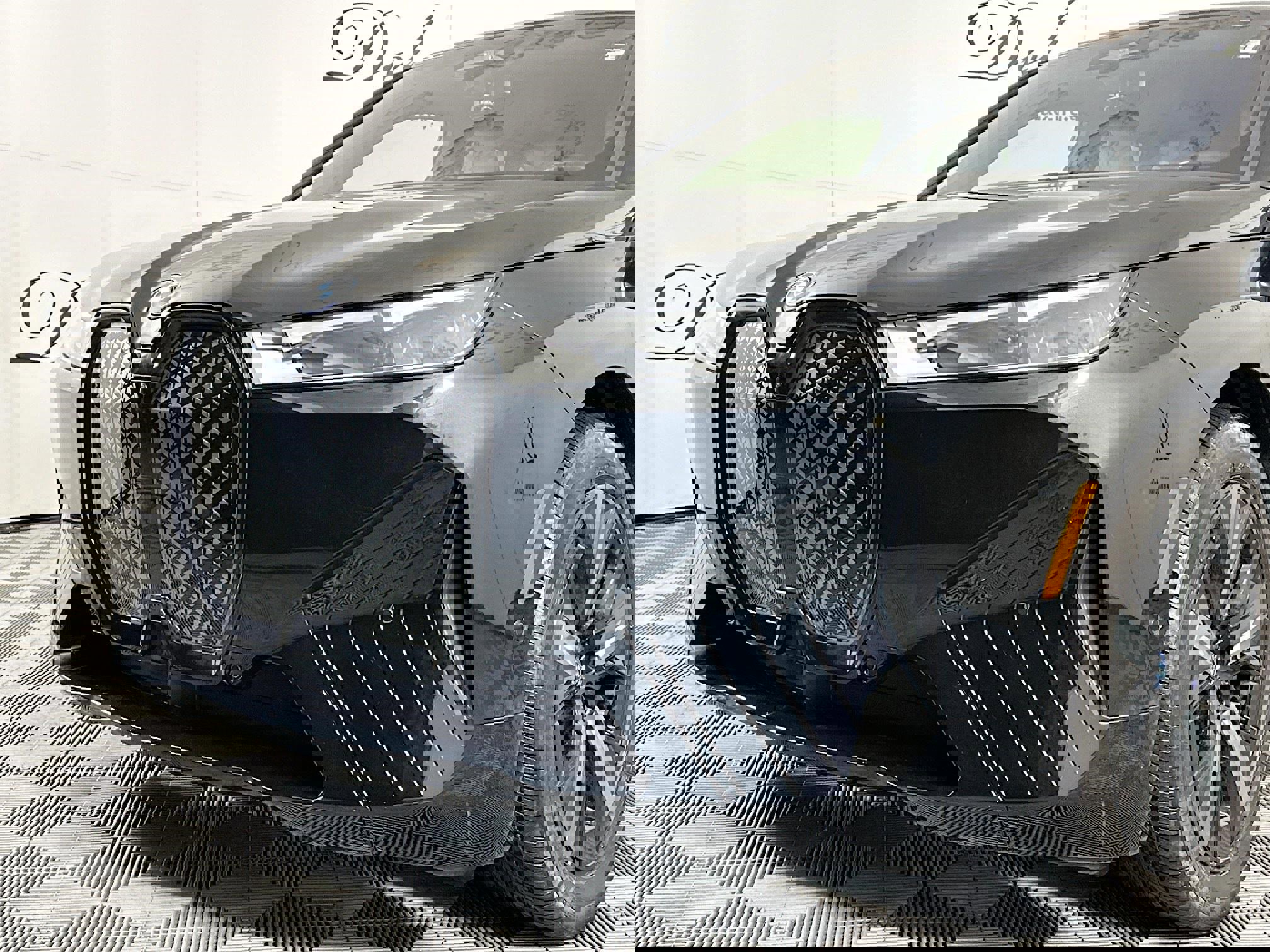 Used 2023 BMW iX xDrive50 w/ Premium Package image 33