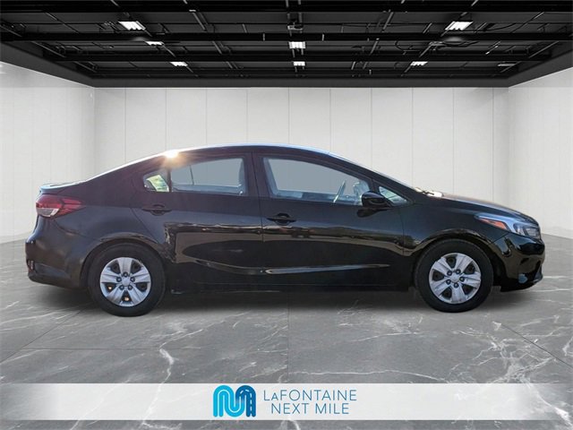 Used 2017 Kia Forte LX image 7