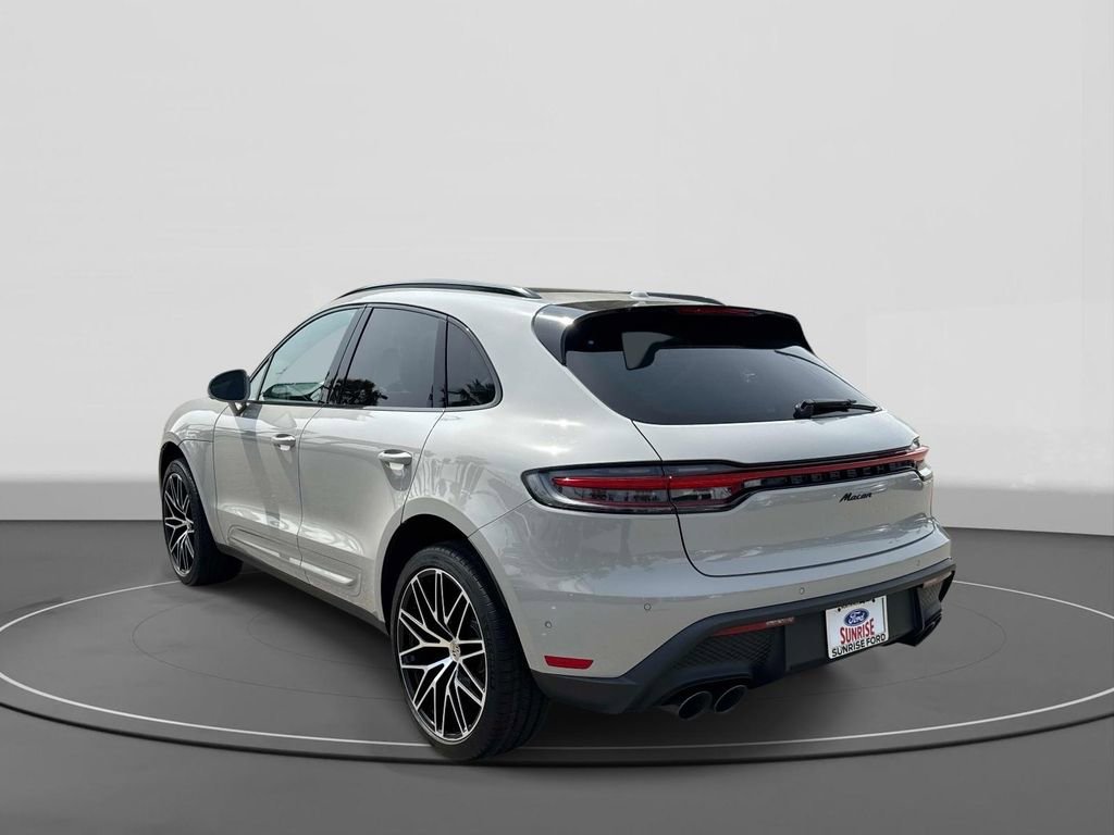 Used 2024 Porsche Macan image 6