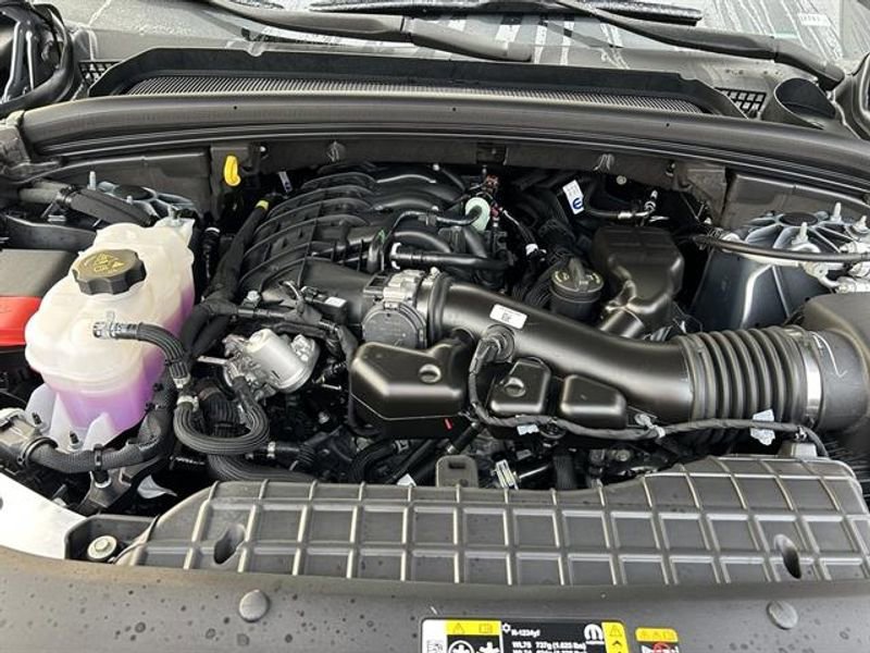 New 2025 Jeep Grand Cherokee L Limited image 31