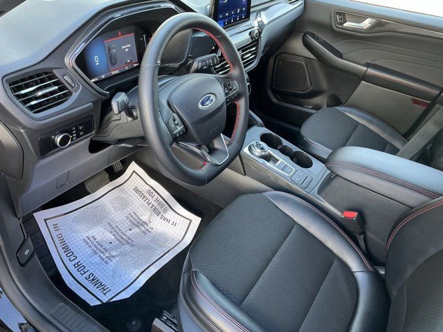 Used 2025 Ford Escape ST-Line image 15