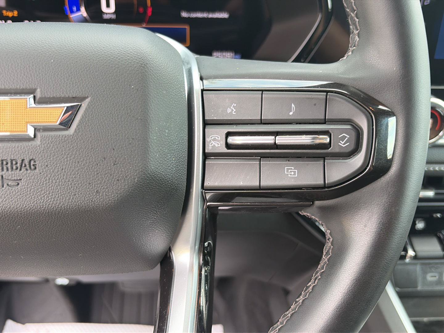 Used 2024 Chevrolet Colorado LT w/ LT Convenience Package II AWD/4WD image 17