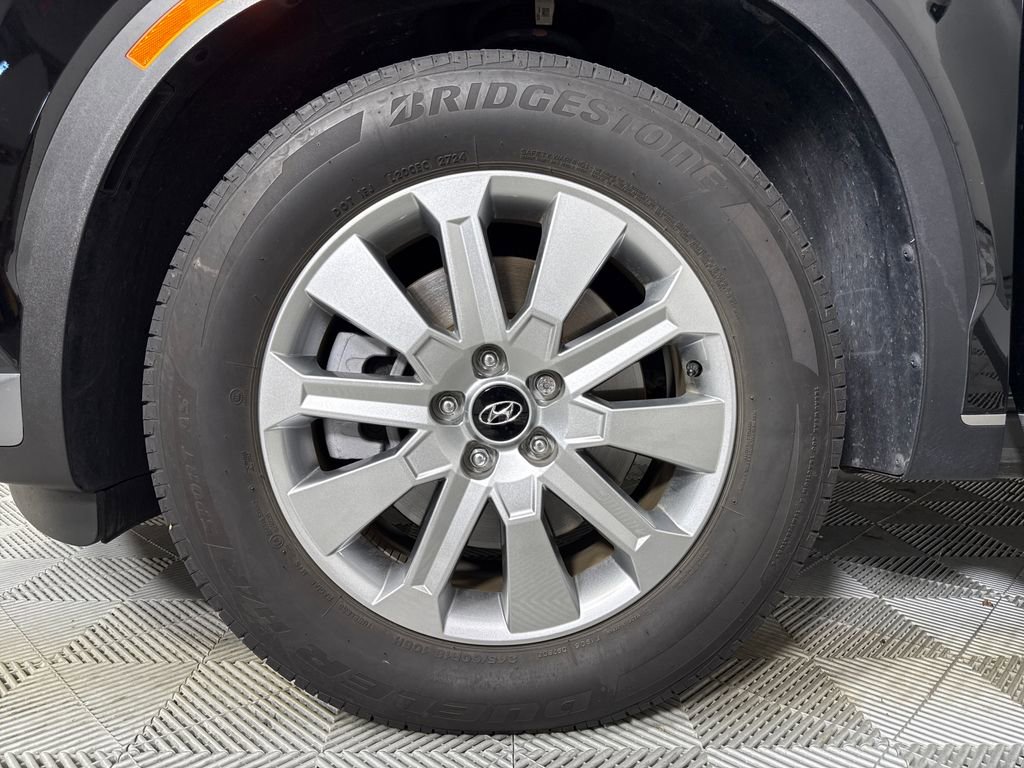 Used 2025 Hyundai Palisade SEL FWD image 23