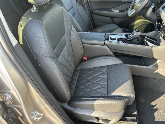 New 2026 Nissan Rogue Platinum w/ Platinum Premium Package AWD/4WD image 35