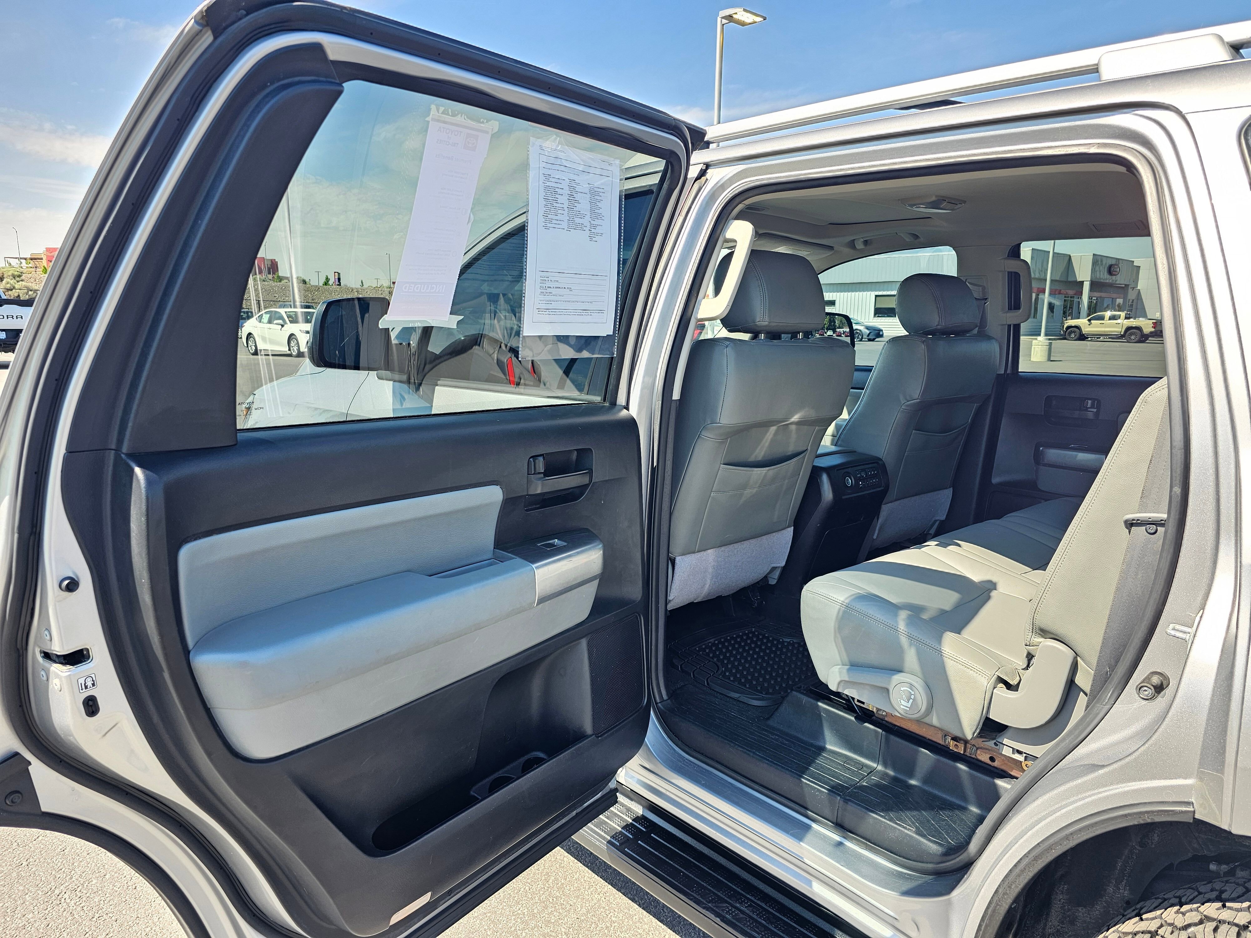 Used 2019 Toyota Sequoia SR5 AWD/4WD image 48