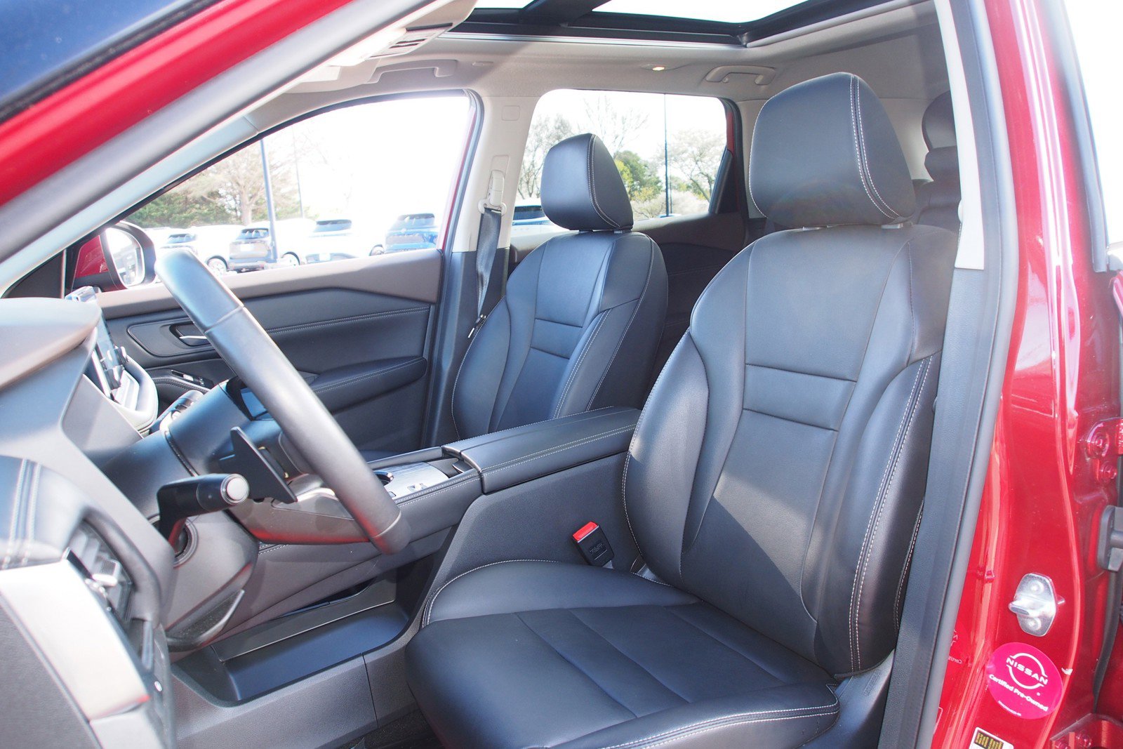 Used 2023 Nissan Rogue SL FWD image 16