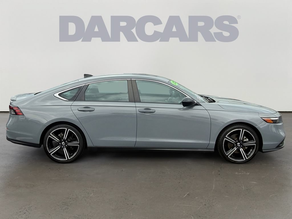Used 2023 Honda Accord Sport image 8