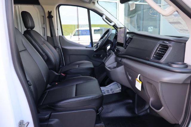 New 2026 Ford Transit 250 Low Roof RWD image 23