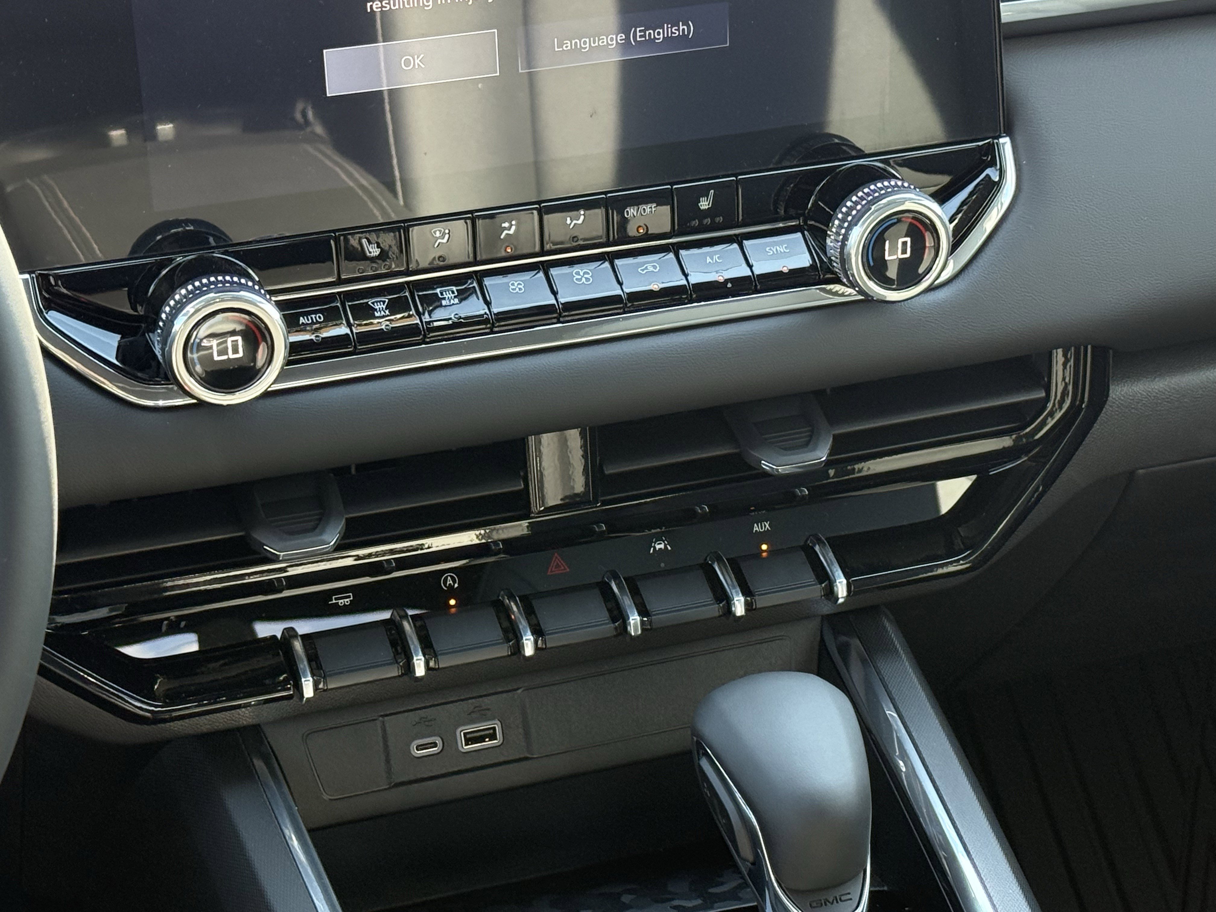 New 2026 GMC Canyon Elevation w/ Convenience Package image 14