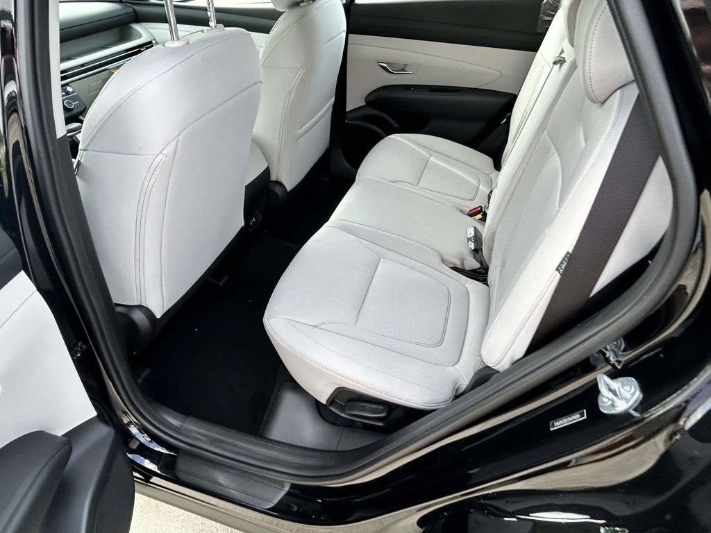 New 2026 Hyundai Tucson SE FWD image 19