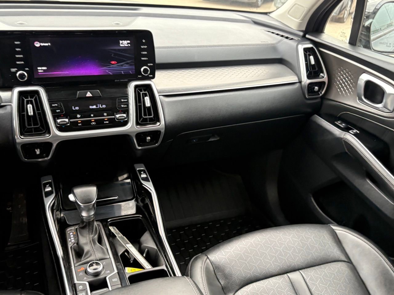 Used 2022 Kia Sorento SX image 15