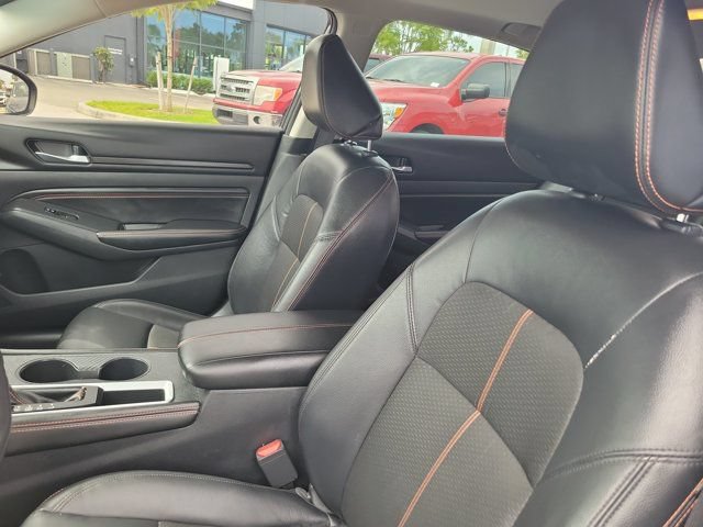 Certified 2022 Nissan Altima 2.5 SR w/ Midnight Edition Package FWD image 18