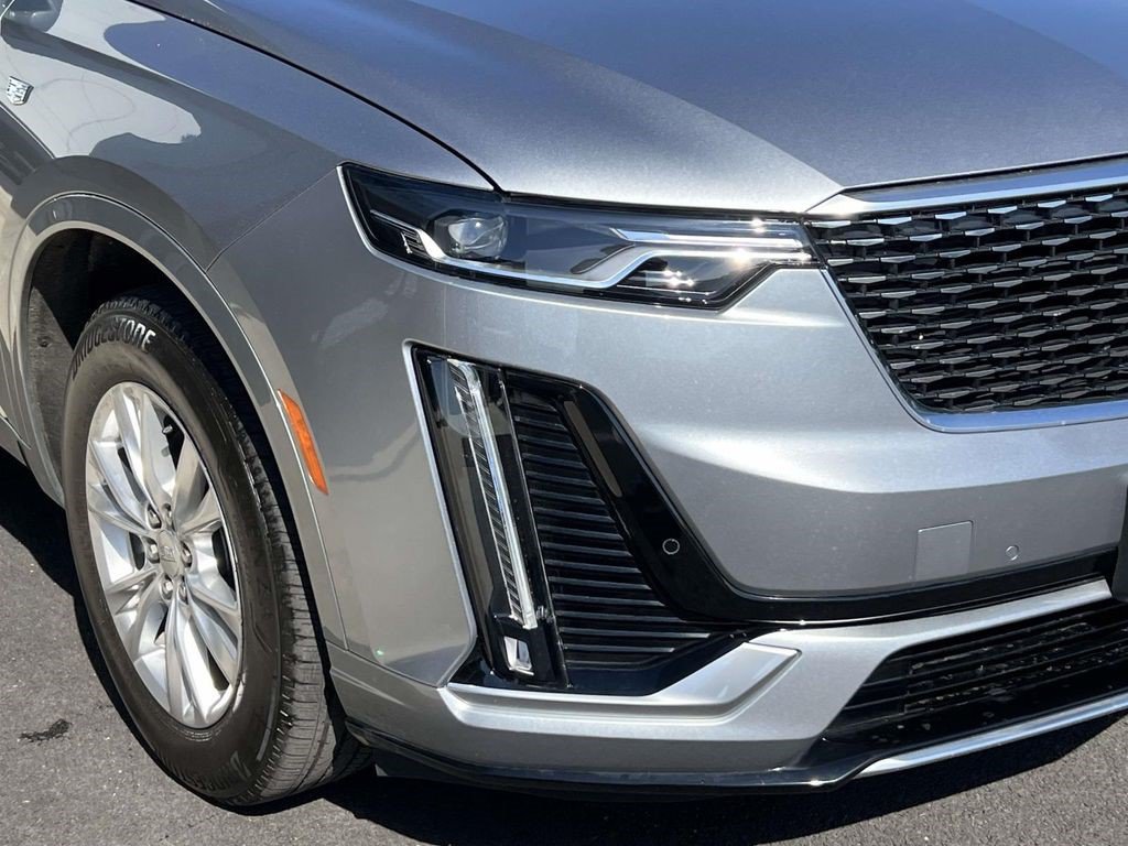 Certified 2025 Cadillac XT6 Luxury AWD/4WD image 5