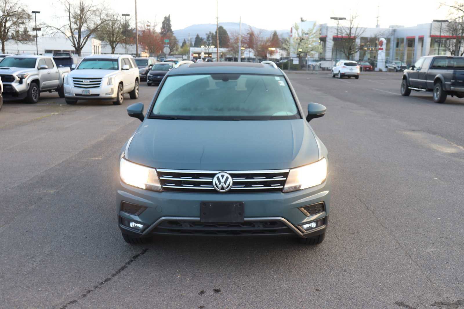 Used 2019 Volkswagen Tiguan SEL image 2