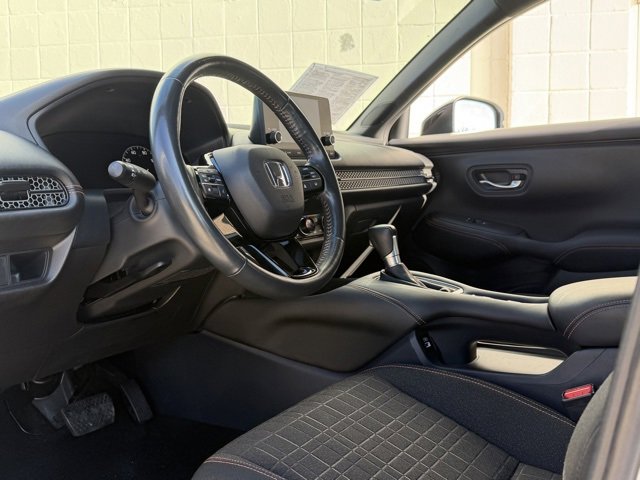 Used 2023 Honda HR-V Sport image 4