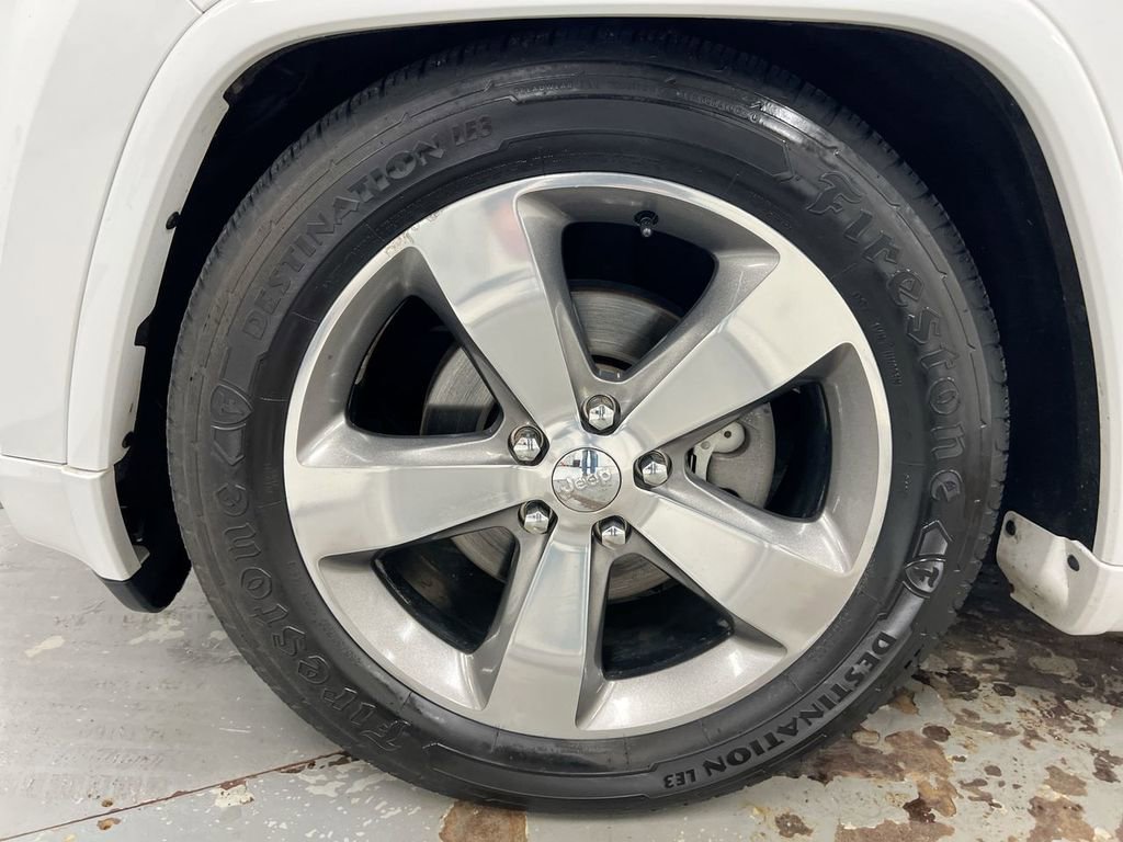 Used 2014 Jeep Grand Cherokee Overland w/ Advanced Technology Group image 28