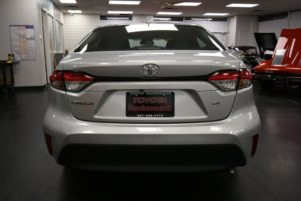 Certified 2024 Toyota Corolla LE image 6