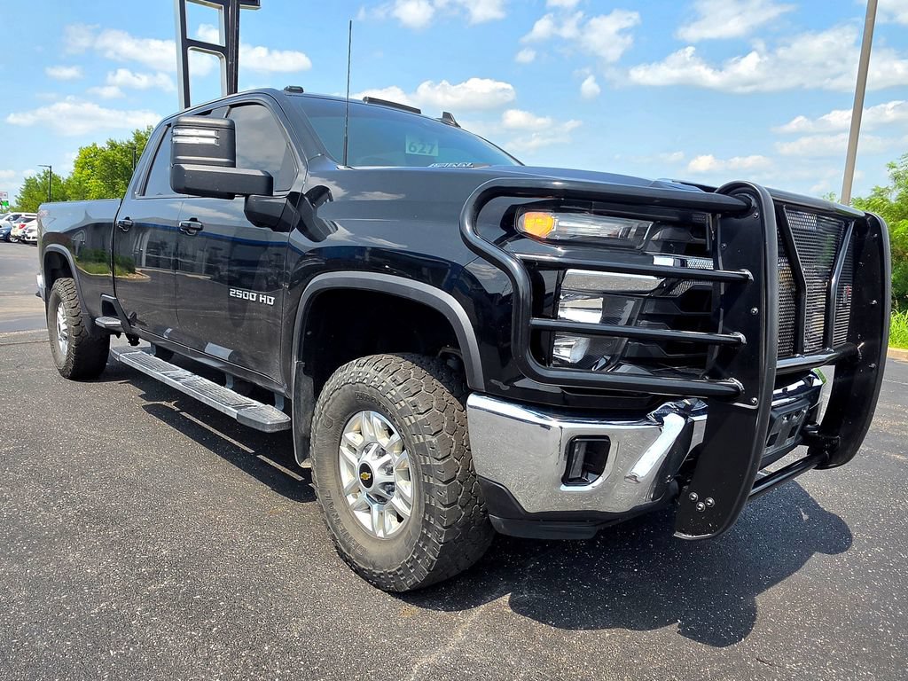 Used 2024 Chevrolet Silverado 2500 LT w/ Convenience Package AWD/4WD image 5