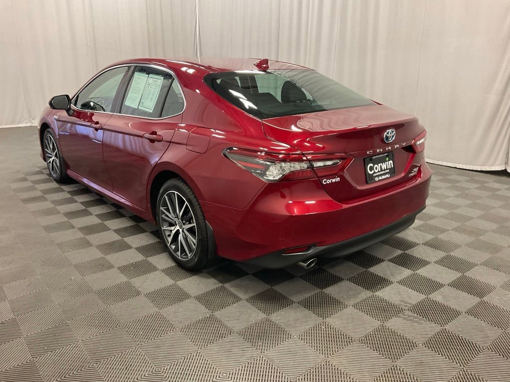 Used 2021 Toyota Camry XLE w/ Cold Weather Package FWD image 4