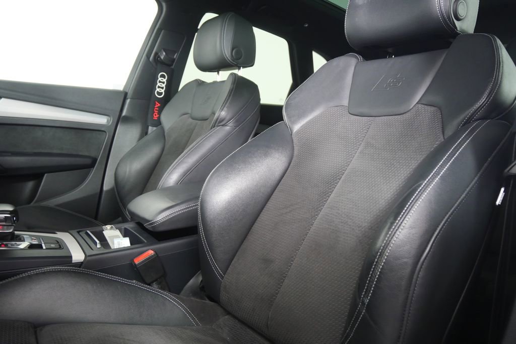 Used 2018 Audi SQ5 Premium Plus w/ Navigation Package AWD/4WD image 10