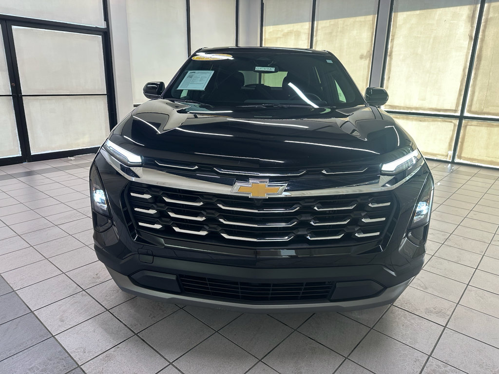 Used 2026 Chevrolet Equinox LT FWD image 12