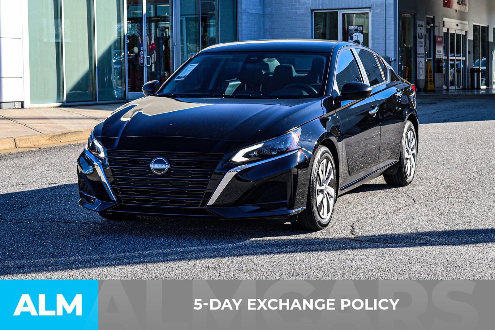 Used 2024 Nissan Altima 2.5 S image 3