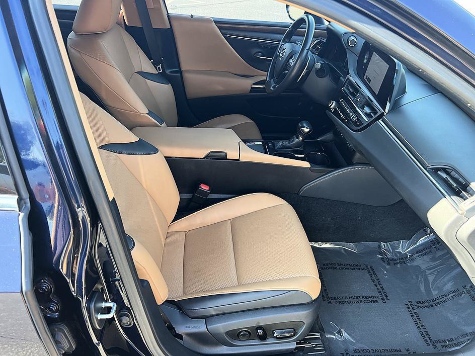 Used 2023 Lexus ES 350 w/ Premium Package FWD image 17