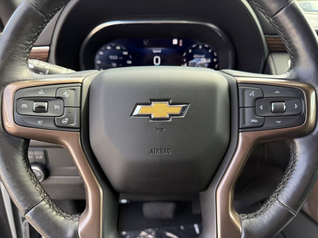 Used 2022 Chevrolet Tahoe High Country w/ Premium Package 2 AWD/4WD image 22