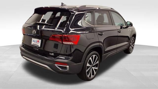 Used 2024 Volkswagen Taos SE image 7