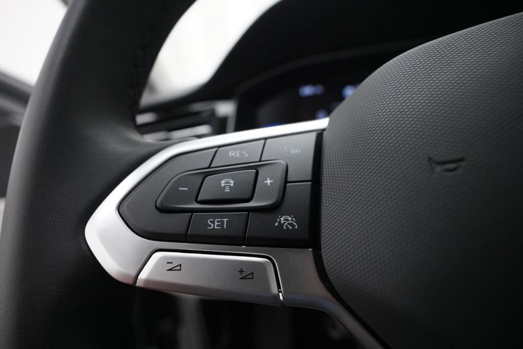 Used 2025 Volkswagen Jetta S FWD image 16