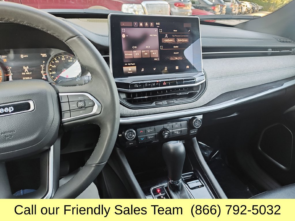 Used 2024 Jeep Compass Latitude AWD/4WD image 19