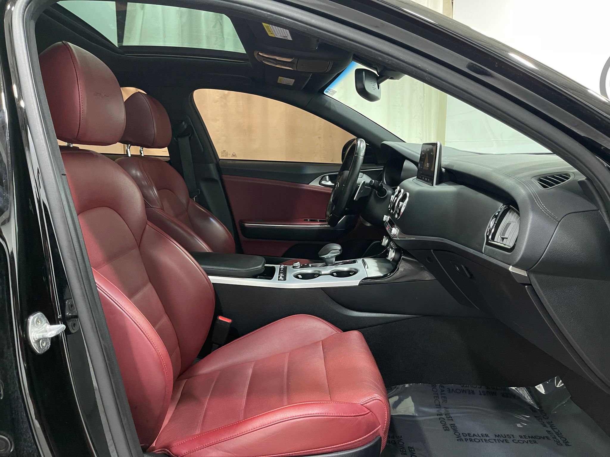 Used 2020 Kia Stinger GT2 AWD/4WD image 32