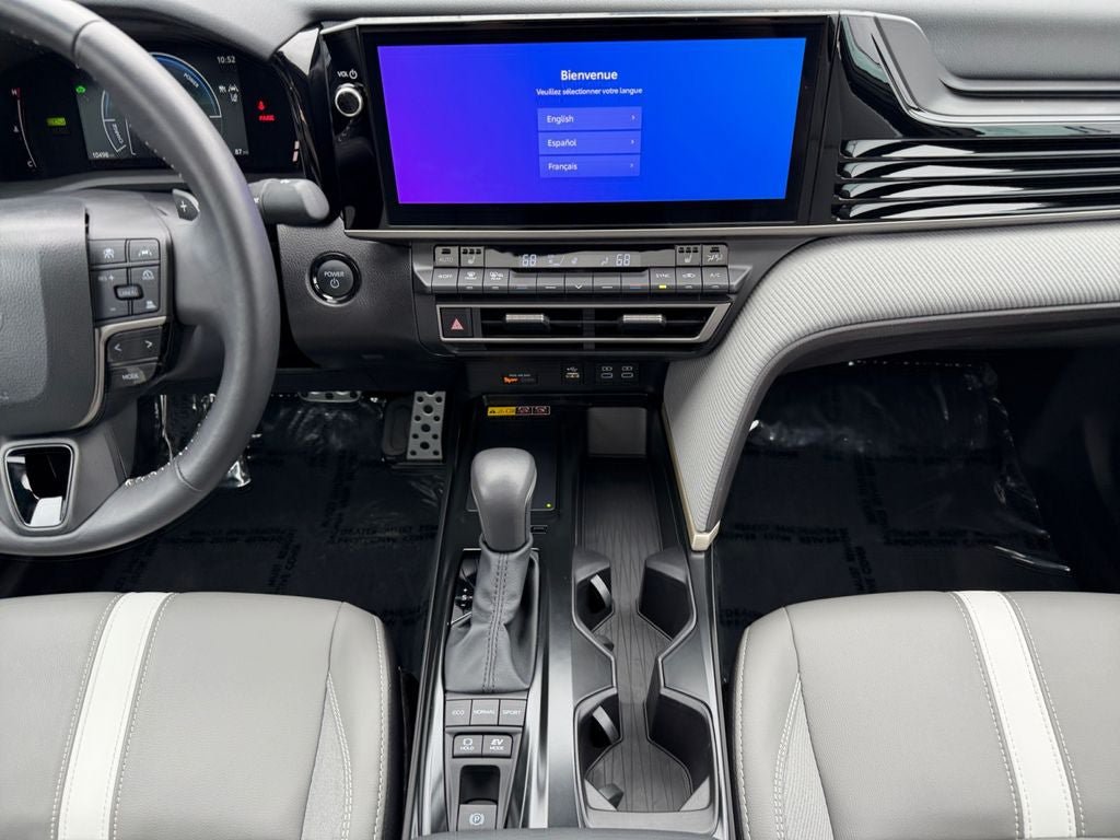 Used 2025 Toyota Camry SE w/ Multimedia Upgrade Package AWD/4WD image 12