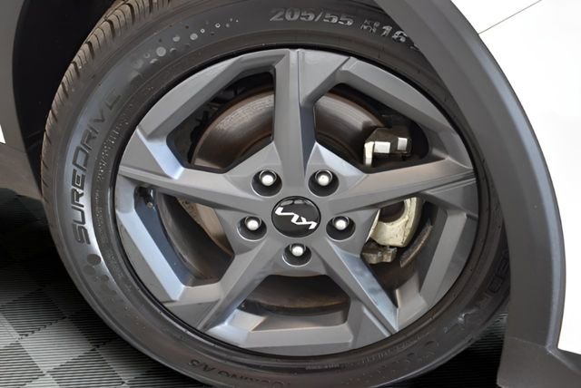 Used 2025 Kia K4 image 29