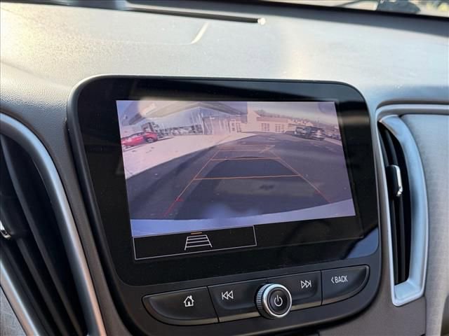 Used 2022 Chevrolet Malibu LT image 20