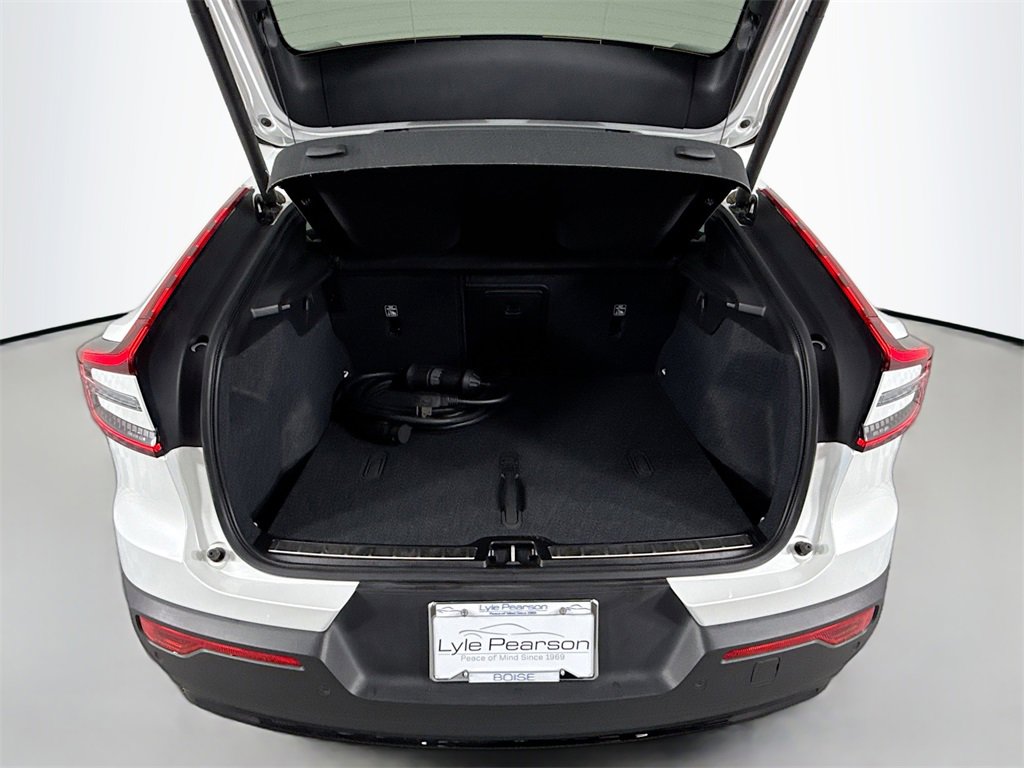 Used 2023 Volvo C40 P8 Recharge Plus image 25