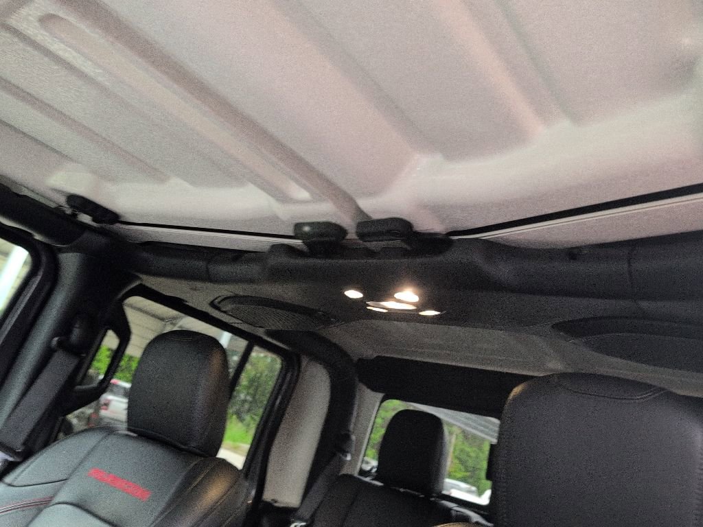 Used 2023 Jeep Gladiator Rubicon w/ Cold Weather Group AWD/4WD image 7