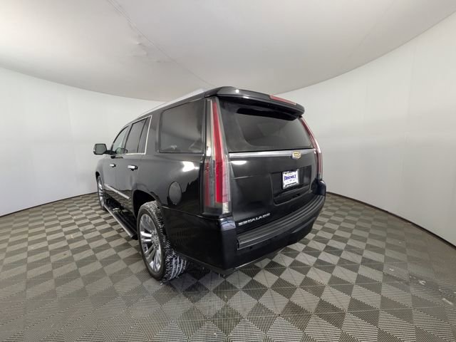 Used 2017 Cadillac Escalade Premium Luxury w/ LPO, Radiant Package image 17