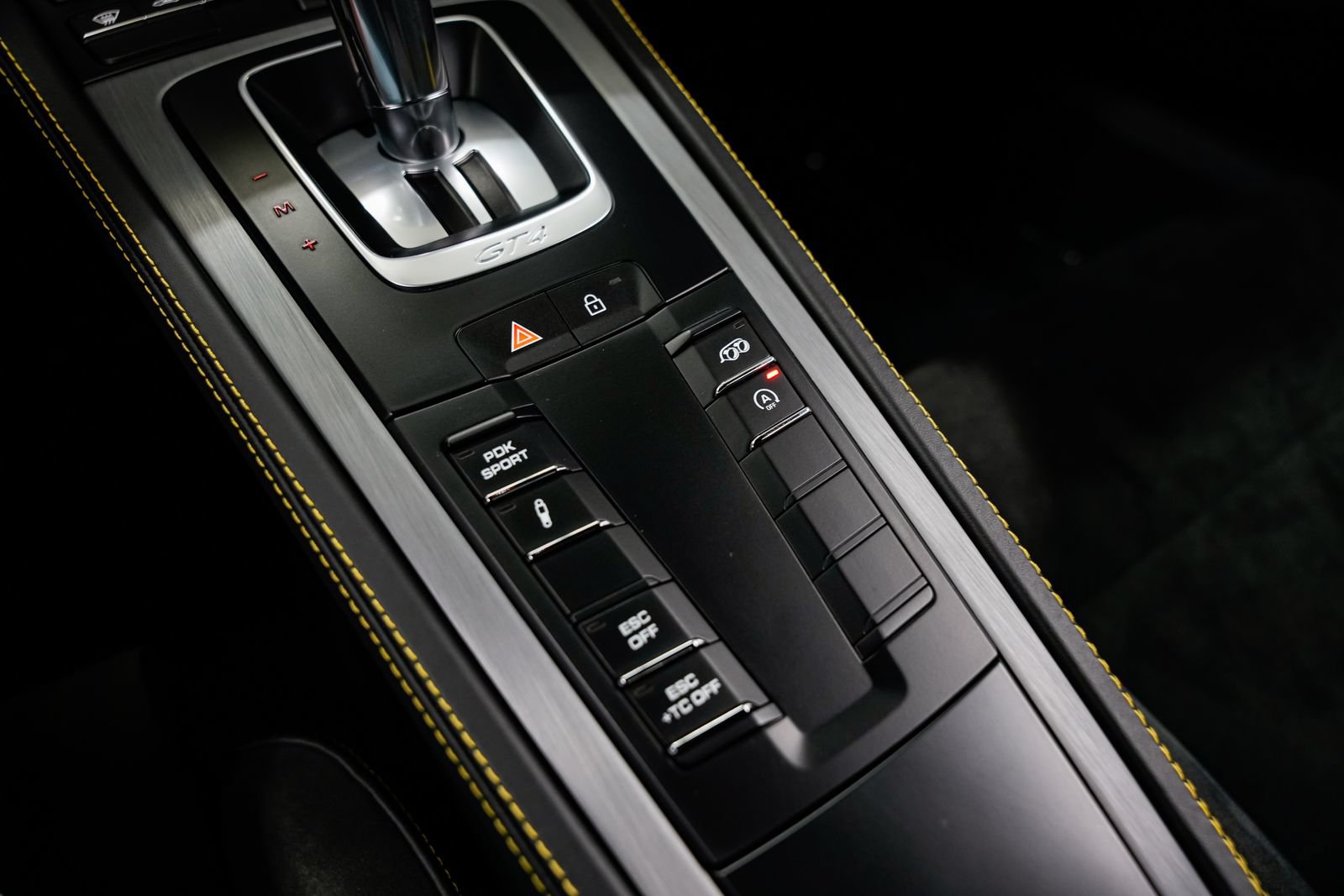 Used 2021 Porsche 718 Cayman GT4 RWD image 14