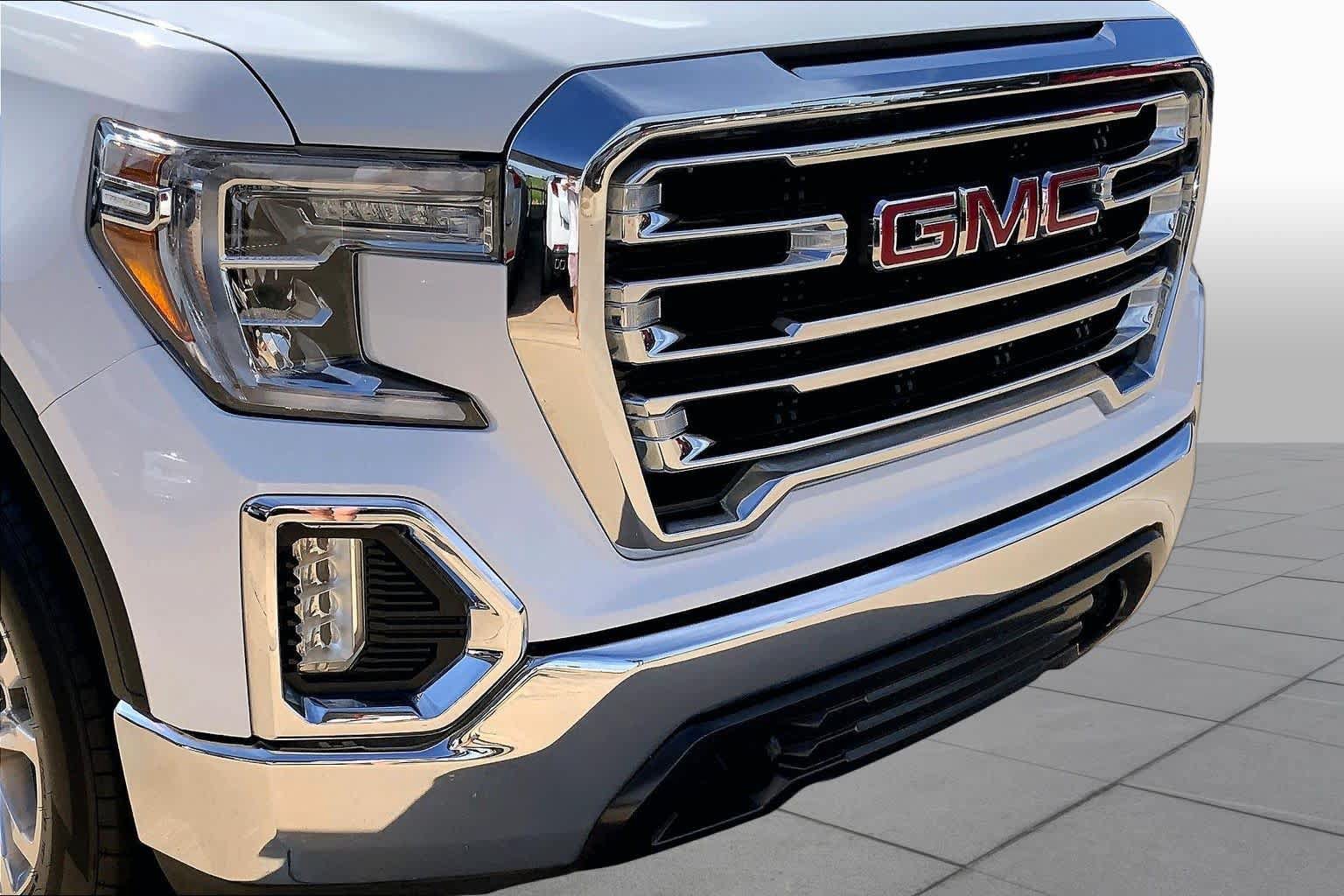 Used 2019 GMC Sierra 1500 SLT w/ SLT Premium Package AWD/4WD image 29