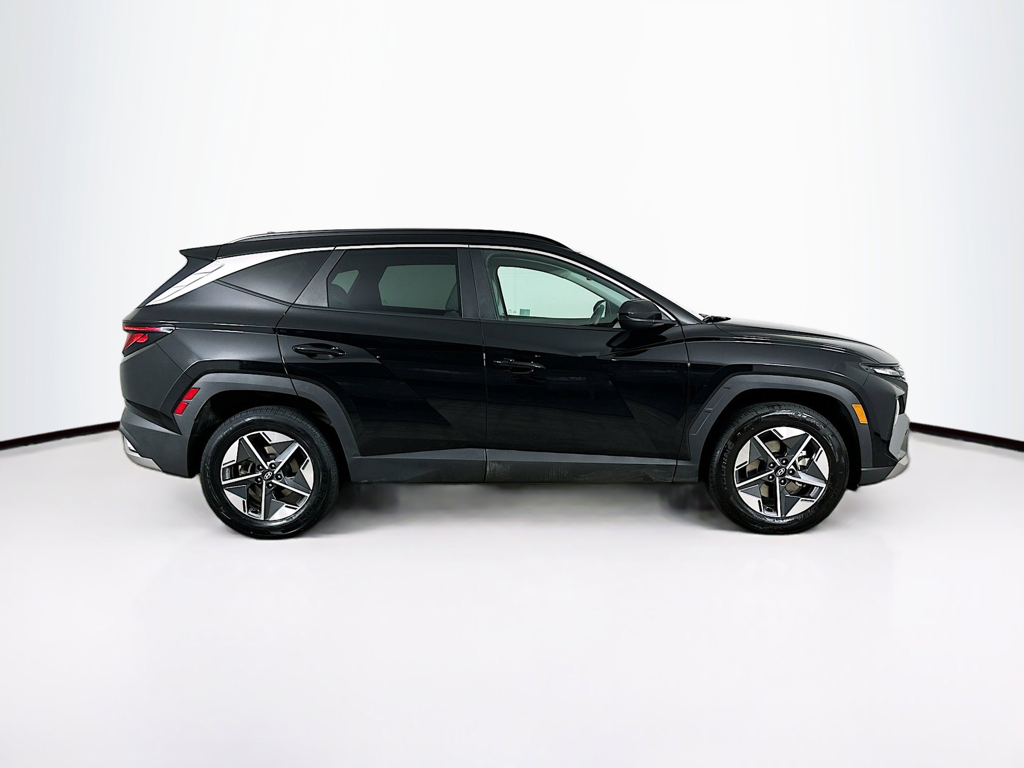 Used 2025 Hyundai Tucson SEL AWD/4WD image 10