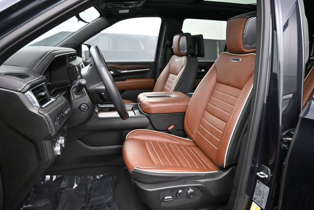 Used 2024 GMC Yukon Denali Ultimate AWD/4WD image 23