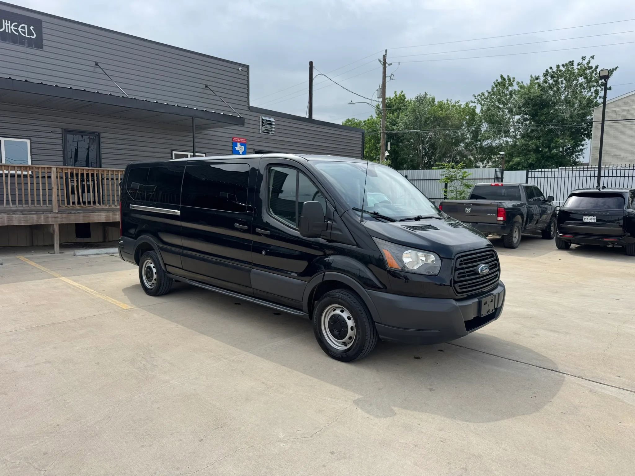 Used 2018 Ford Transit 350 XL RWD image 11
