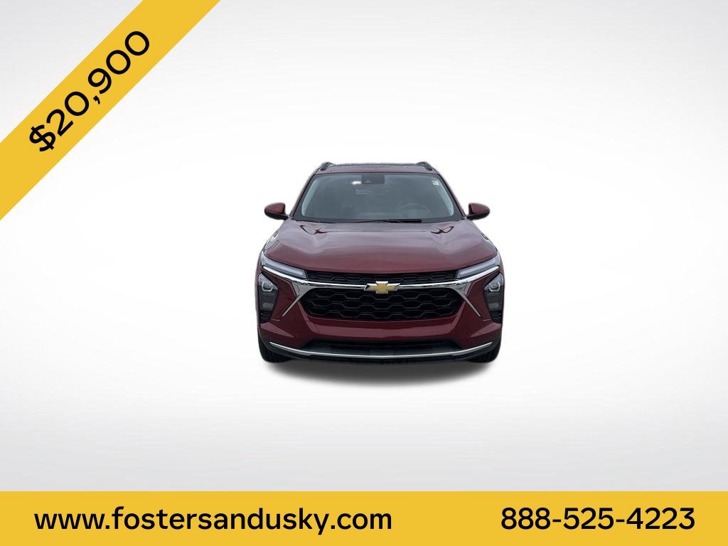 Used 2024 Chevrolet Trax LT w/ Sunroof Package FWD image 8