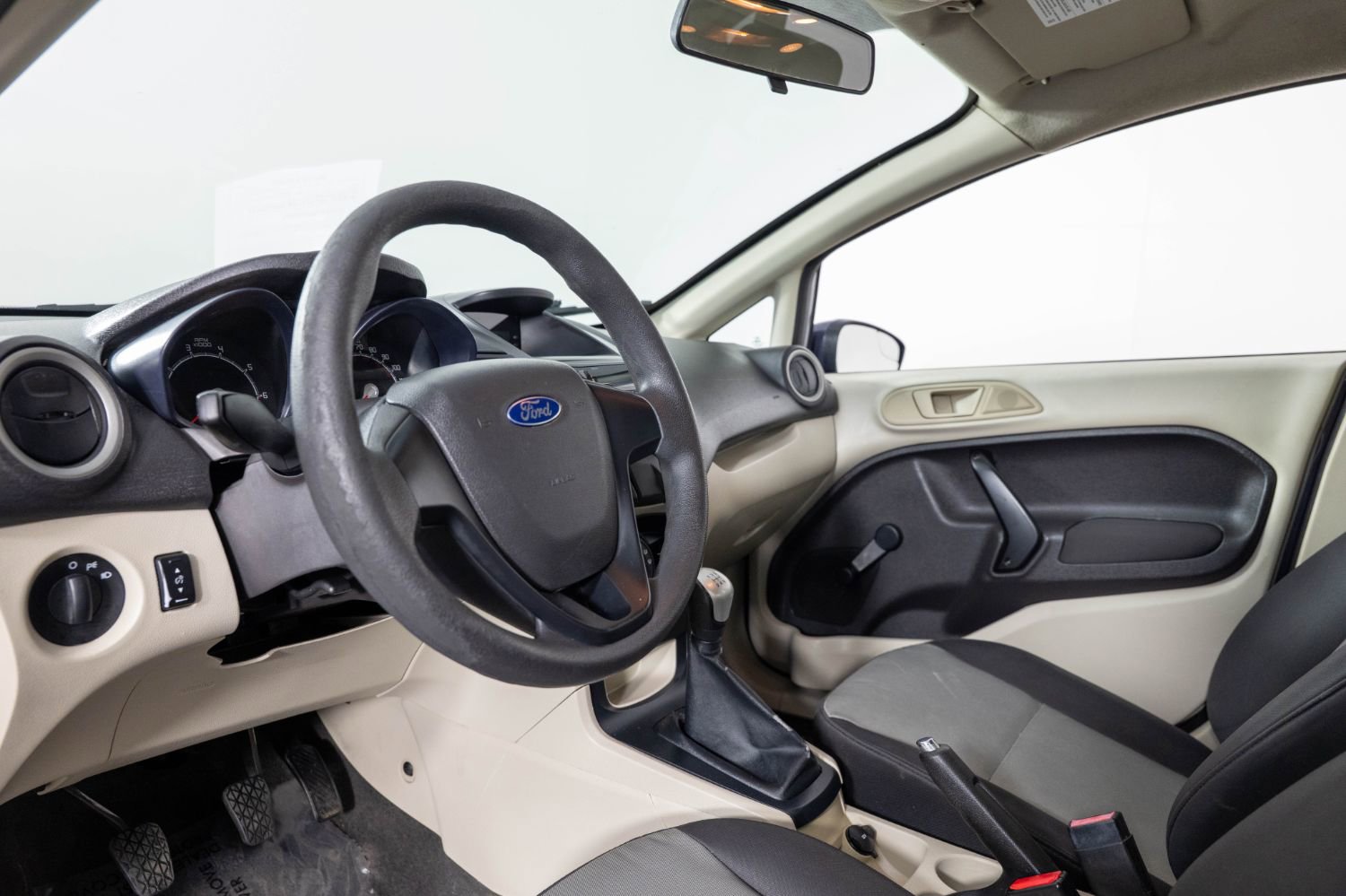 Used 2012 Ford Fiesta S image 14